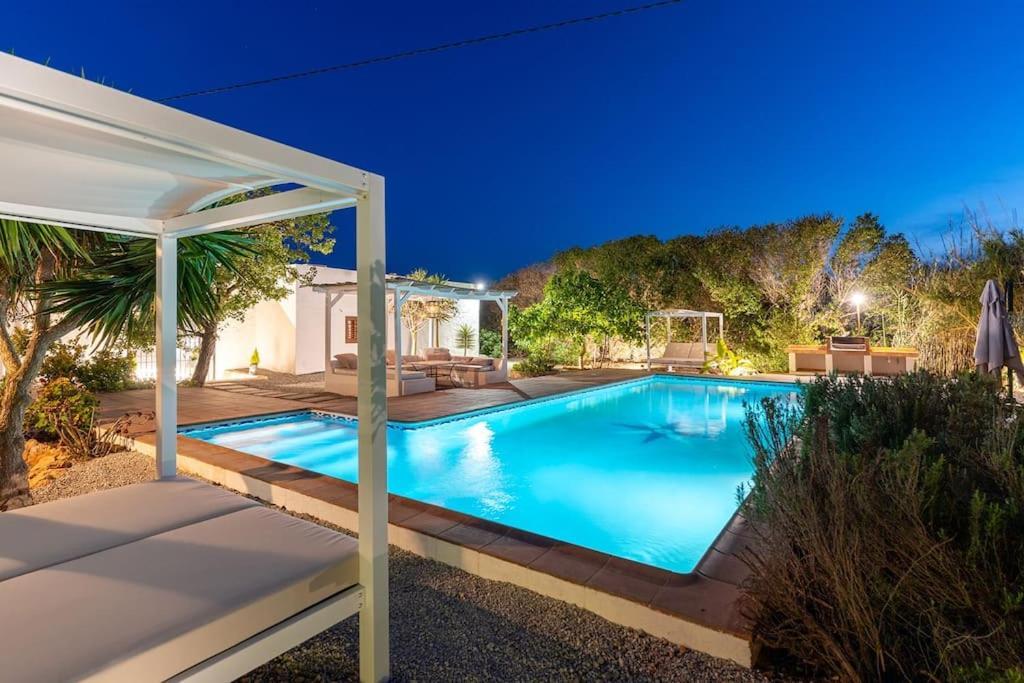 8 Guests Large Villa Near Bossa Beaches & Airport San José Eksteriør bilde