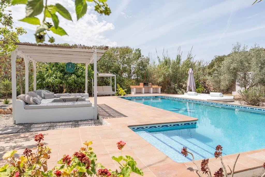 8 Guests Large Villa Near Bossa Beaches & Airport San José Eksteriør bilde